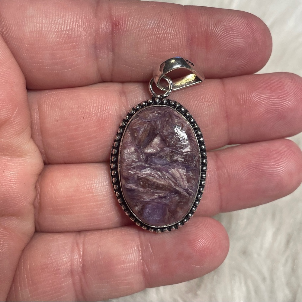 Charoite crystal pendant - Picture 5 of 7